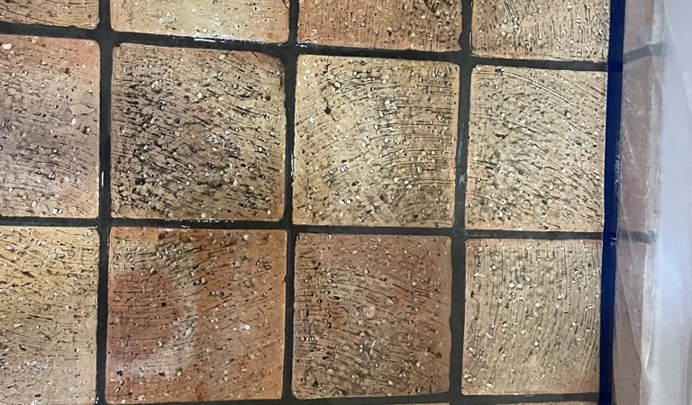 Terracotta voor cementsluierverwijdering